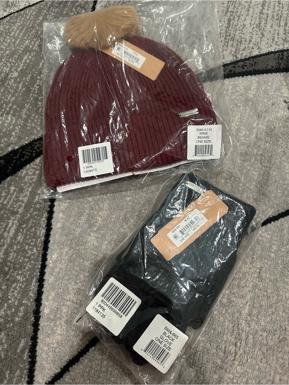 Steve Madden Wine Ribbed Pom Pom Beanie with Tan Faux-Fur Pom